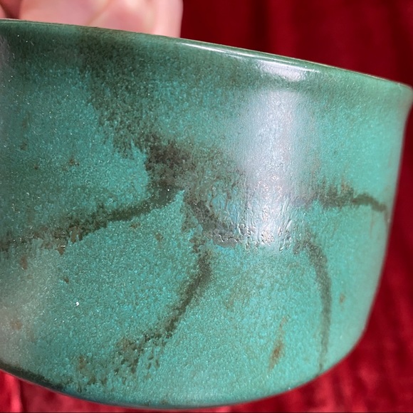 Arts & Craft Ceramic Pot - Picture 3 of 6